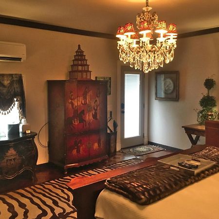 The Victoria Bed & Breakfast Бентънвил Екстериор снимка
