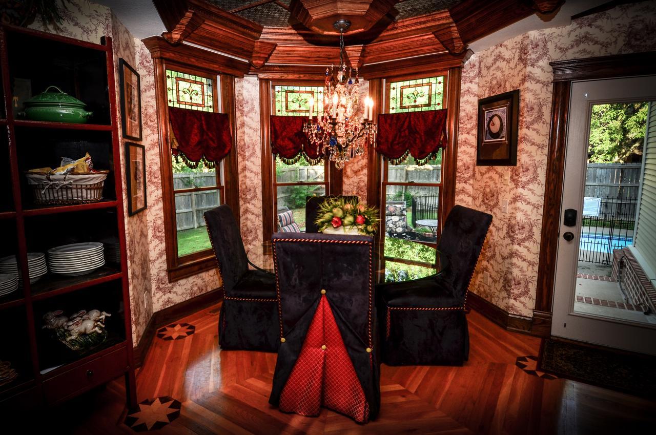 The Victoria Bed & Breakfast Бентънвил Екстериор снимка