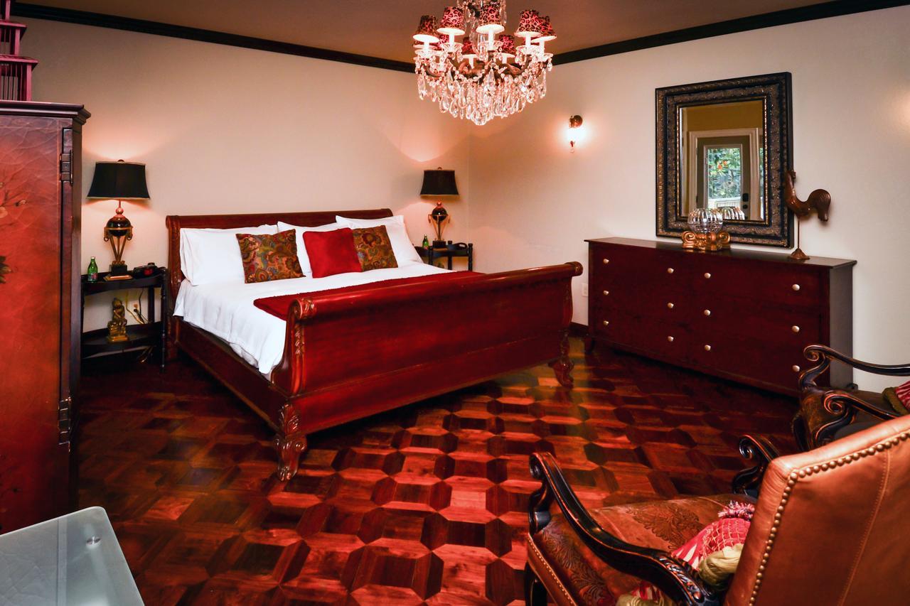 The Victoria Bed & Breakfast Бентънвил Екстериор снимка