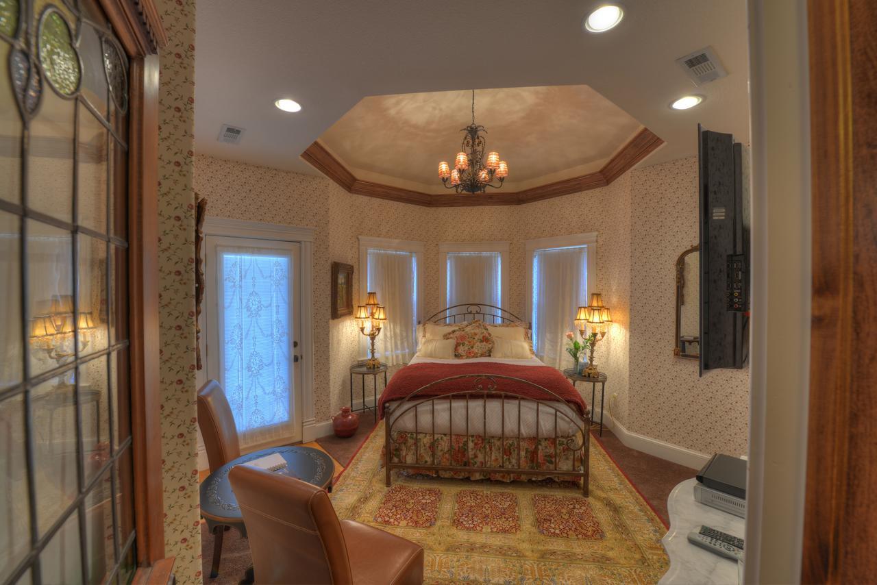The Victoria Bed & Breakfast Бентънвил Екстериор снимка