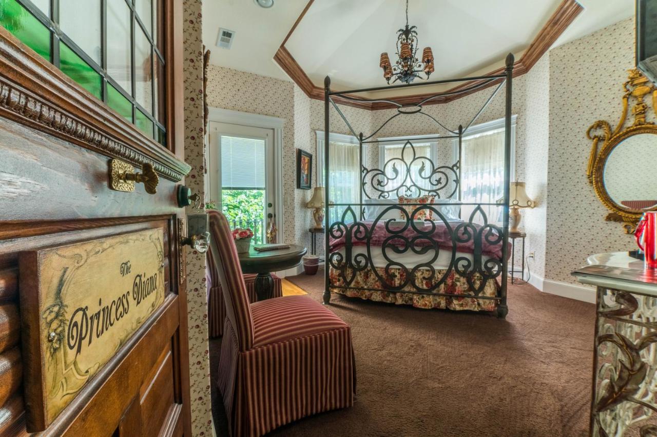 The Victoria Bed & Breakfast Бентънвил Екстериор снимка